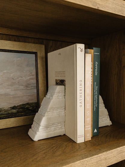 Cavetto White Marble Bookends - Set of 2