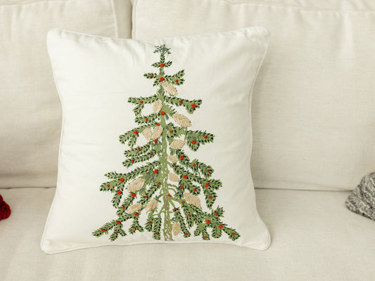 Christmas Pillow w/Christmas Tree 18"