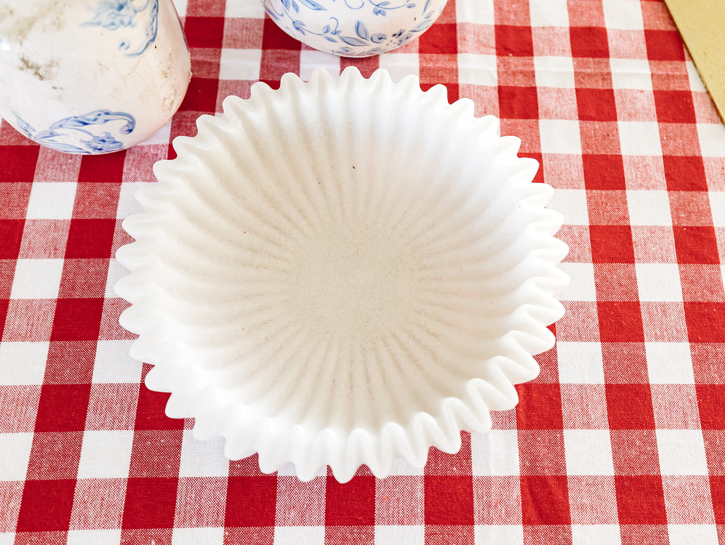 Ruffled Resin Marble Bowl