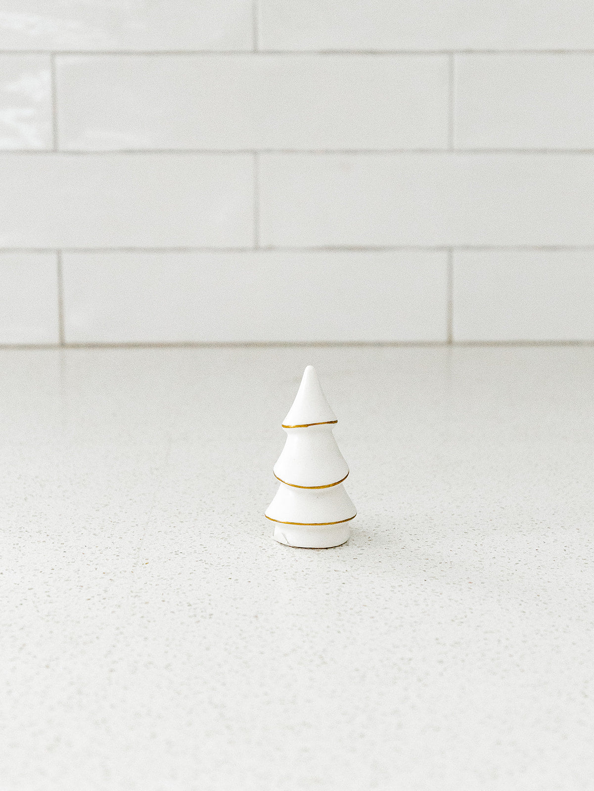 Alpina Porcelain Tree - White with Gold Trim