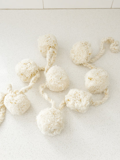 Snow Ball Garland