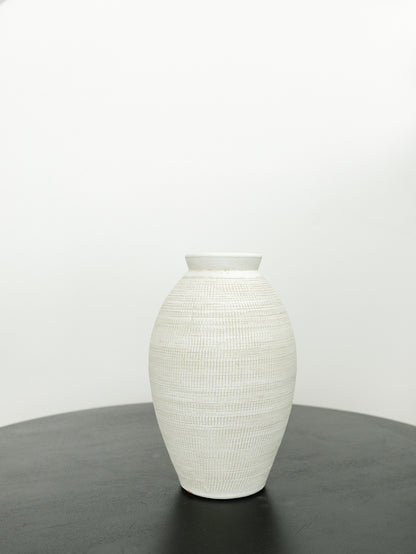 Willow Vase - 3 Sizes