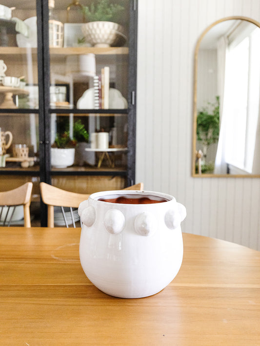 White Knob Pot