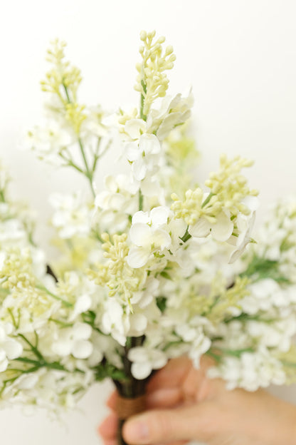 Cream Lilac Bundle - 15.5" - SINGLE STEM (professional photos show a bundle together of 6) ￼