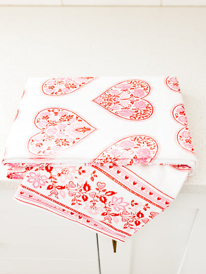 Hearts Tablecloth - 84”