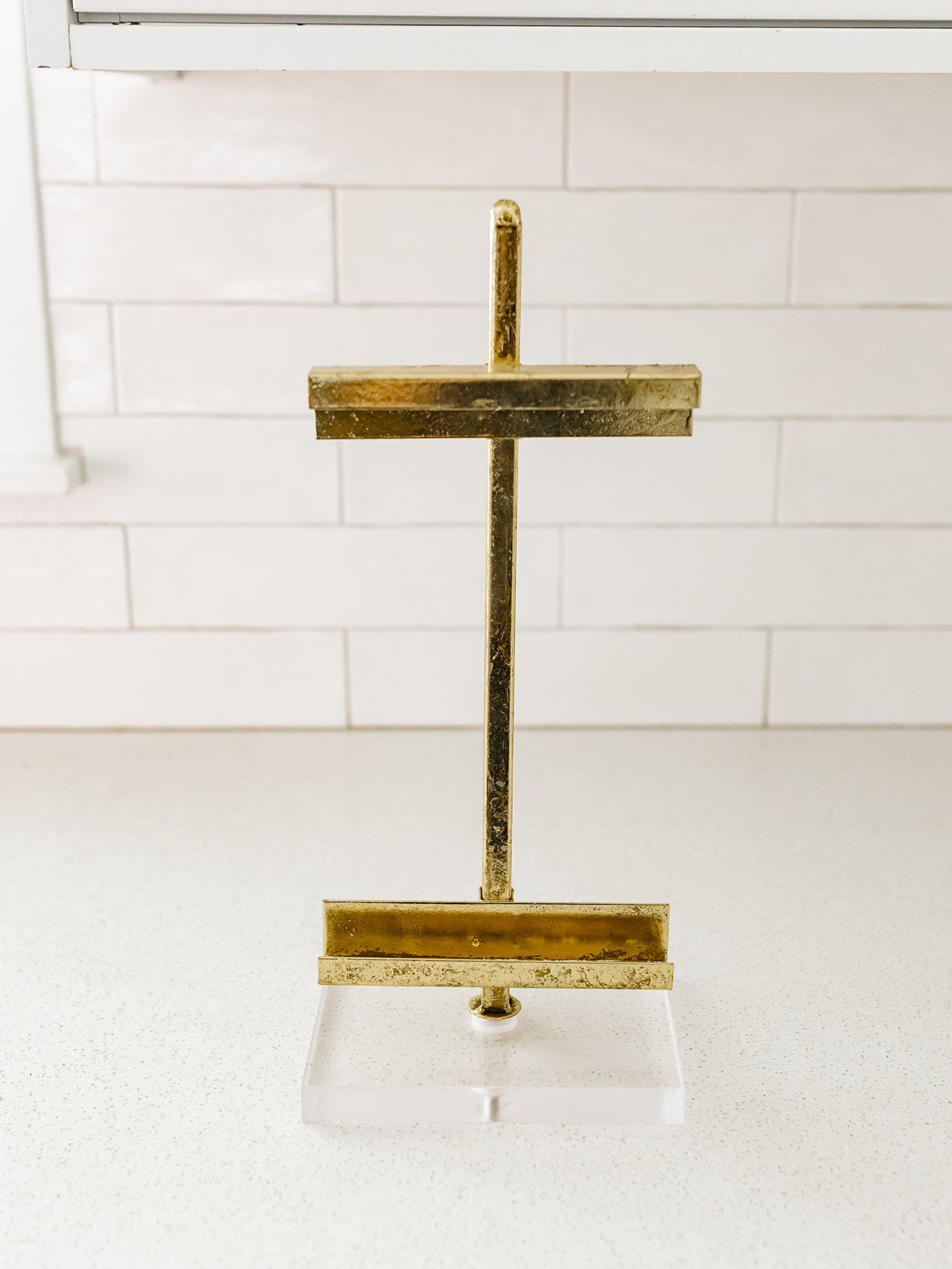 Small Standing Easel - 15.5”